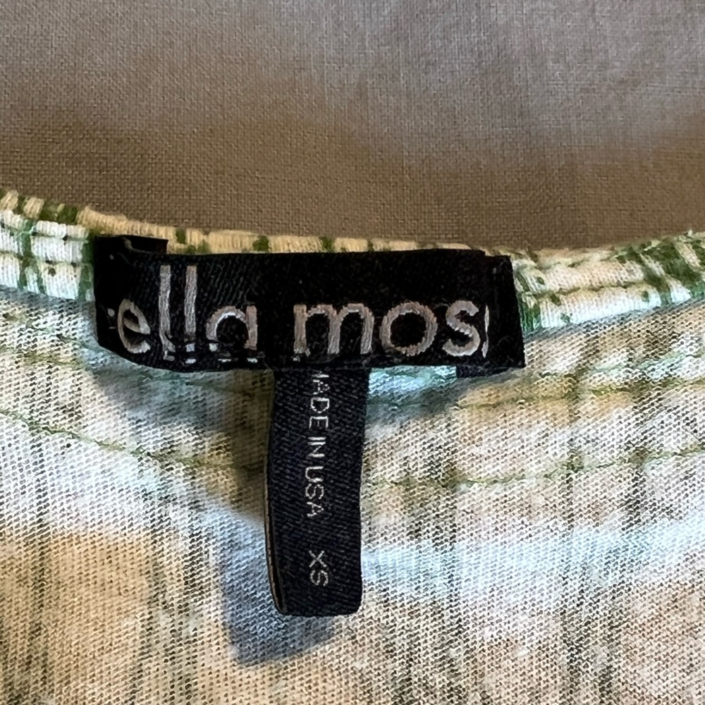Ella Moss Green and White Grass Pattern Racerback Tank XS - Picture 3 of 3